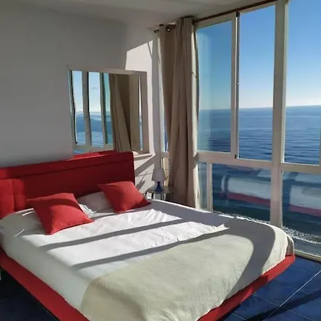 Beachfront Apartmán Estepona